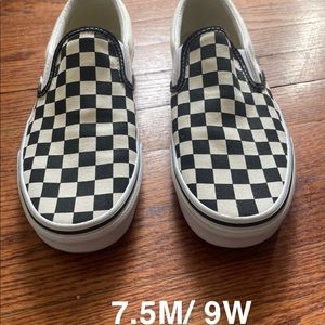 BLACK/OFF WHITE CHECKERBOARD SLIP-ON VANS